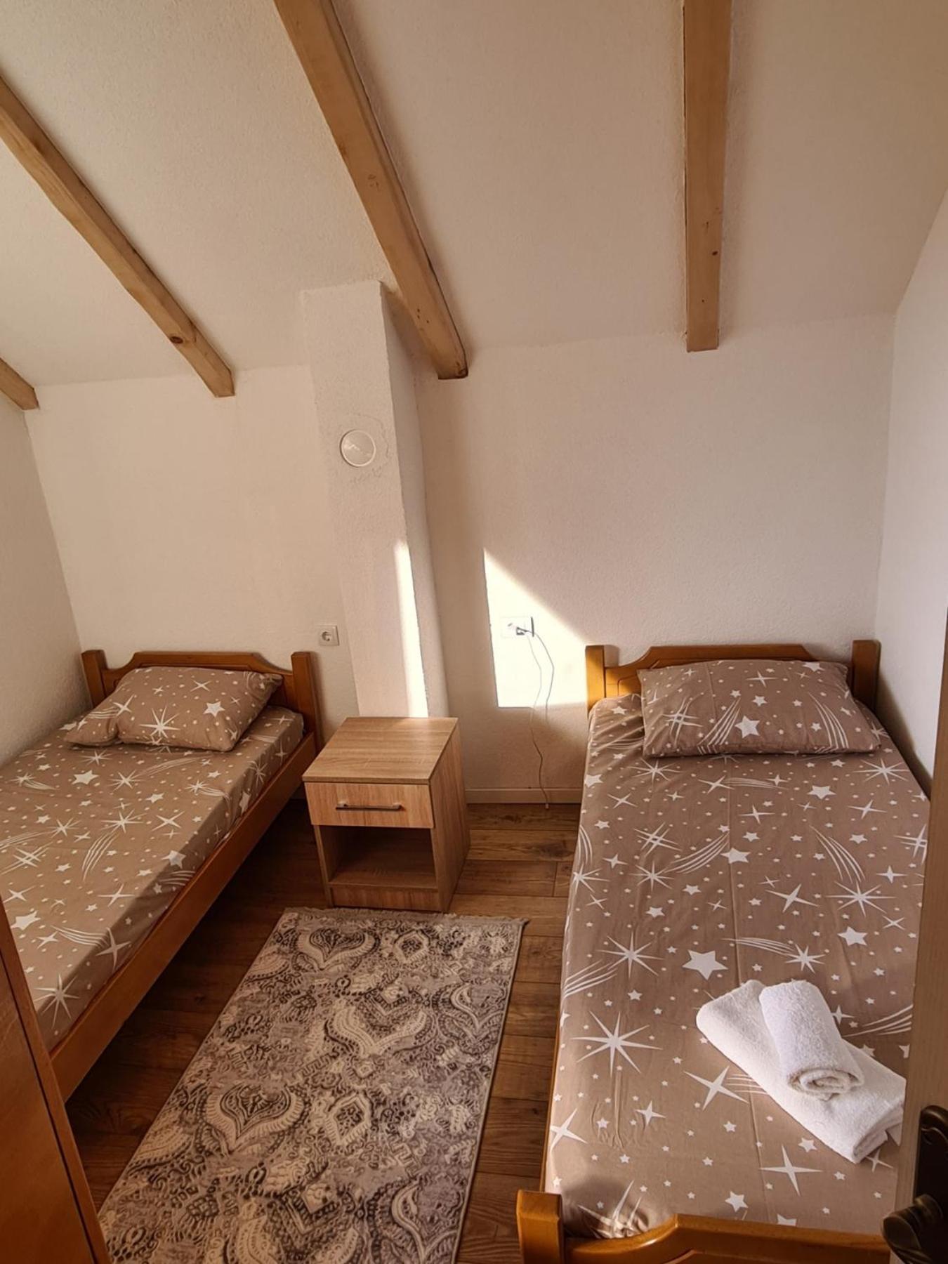 Bungalows Malagic Gusinje Dış mekan fotoğraf
